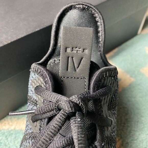 Lebron Witness IV - Picture 3 of 7
